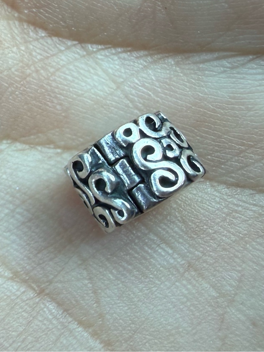 Pandora Silver Scroll Barrel Charm - Silver